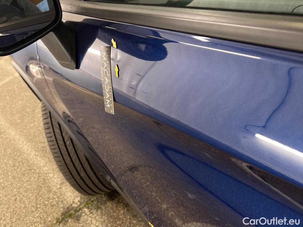  Opel  Crossland  X Business Elegance 1.2 Turbo 130CV BVA6 E6d #10