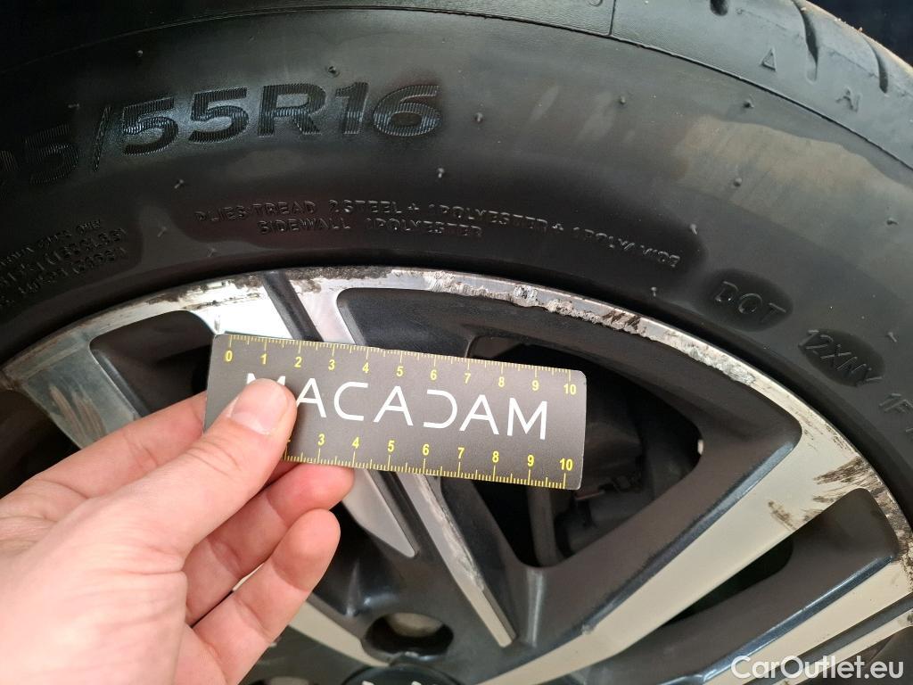  Peugeot  208  Allure Business 1.2 PureTech 100CV BVA8 E6d #8