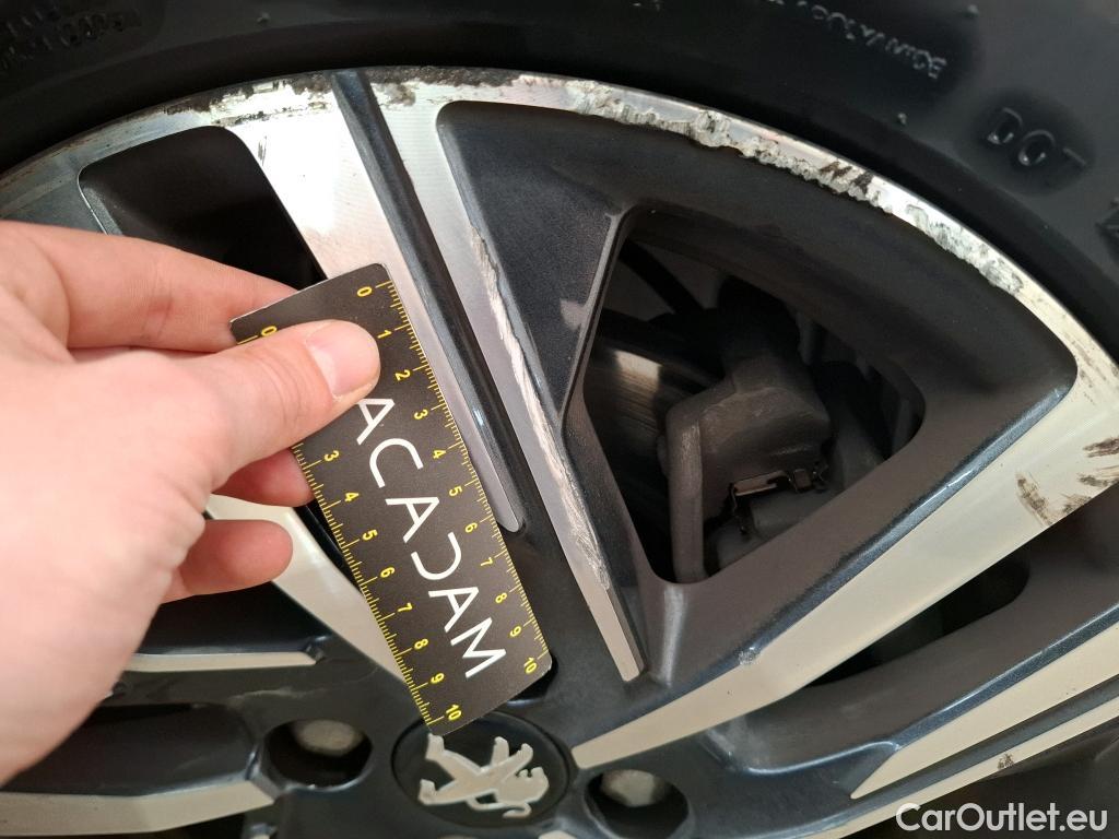  Peugeot  208  Allure Business 1.2 PureTech 100CV BVA8 E6d #9