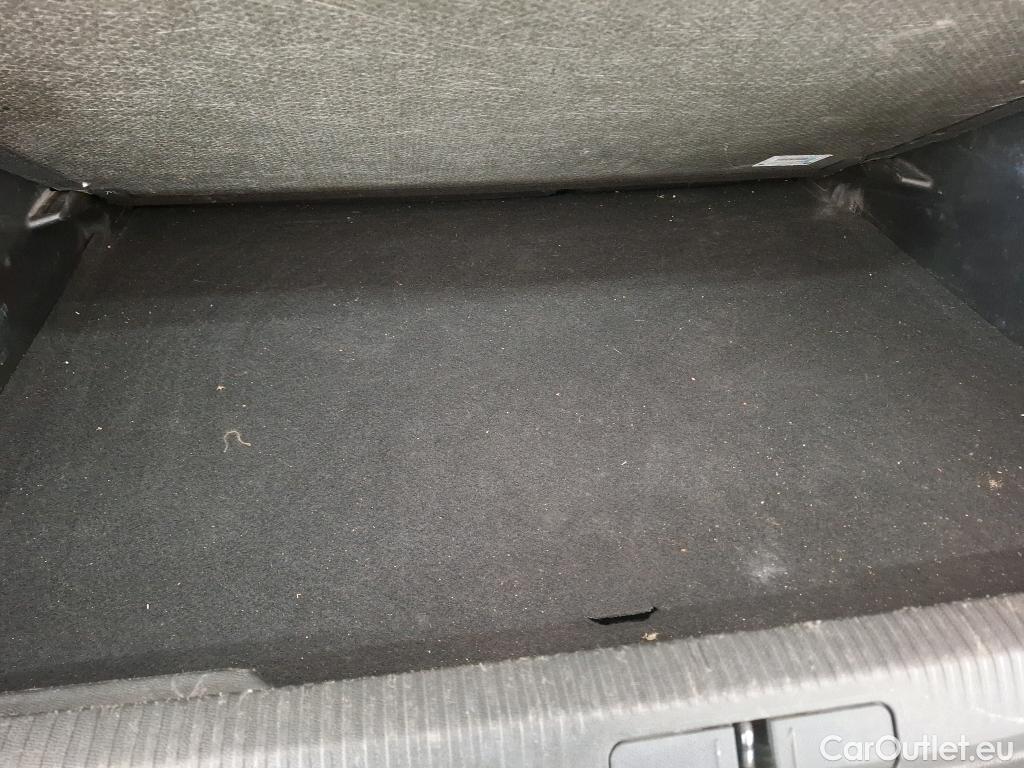  Peugeot  2008  Allure Business 1.5 HDi 110CV BVM6 E6d #27