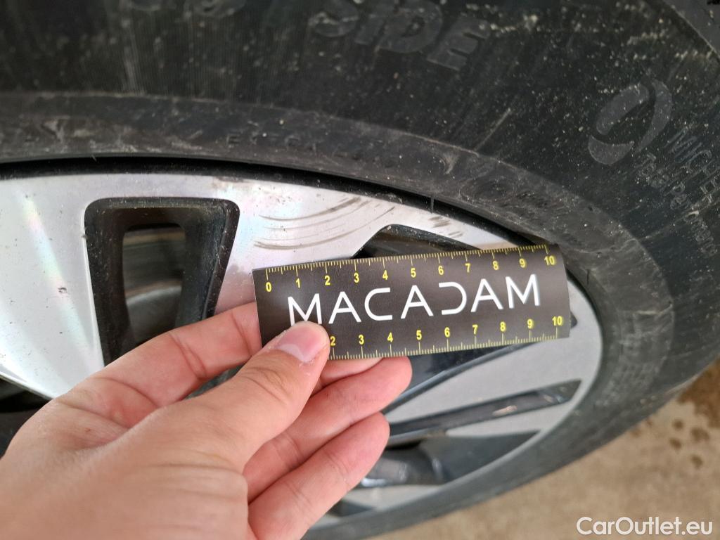  Opel   Grandland X Grandland X Elegance Business 1.5 130CV BVA8 E6d #40