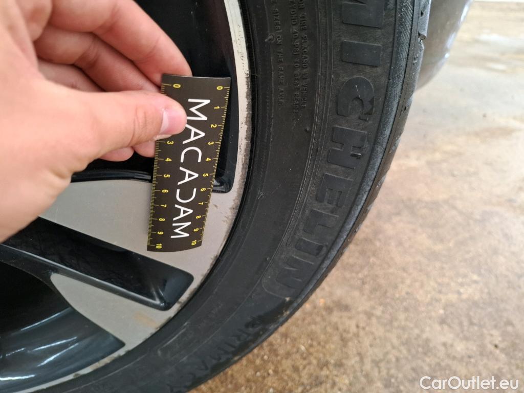  Opel   Grandland X Grandland X Elegance Business 1.5 130CV BVA8 E6d #24