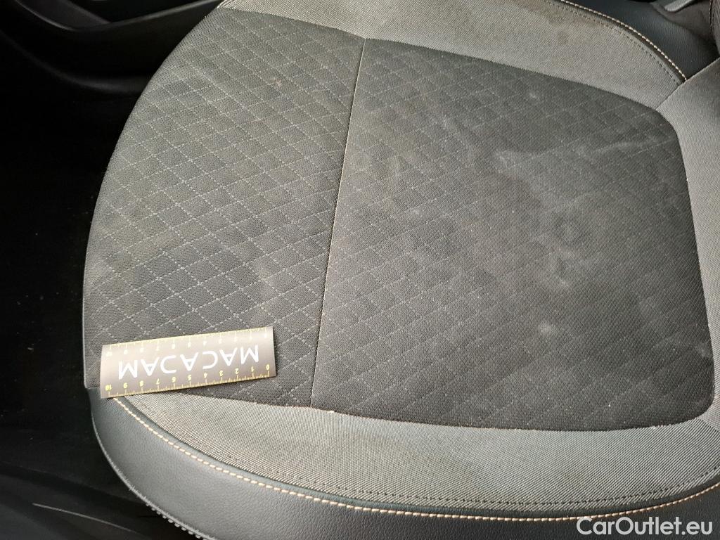  Opel   Grandland X Grandland X Elegance Business 1.5 130CV BVA8 E6d #30