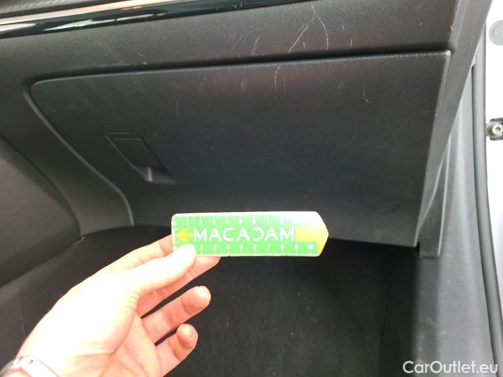  Peugeot  208  Active Business 1.5 HDi 100CV BVM6 E6d #15