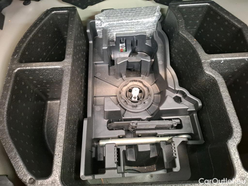  Peugeot  208  Allure Business 1.2 PureTech 100CV BVA8 E6d #45