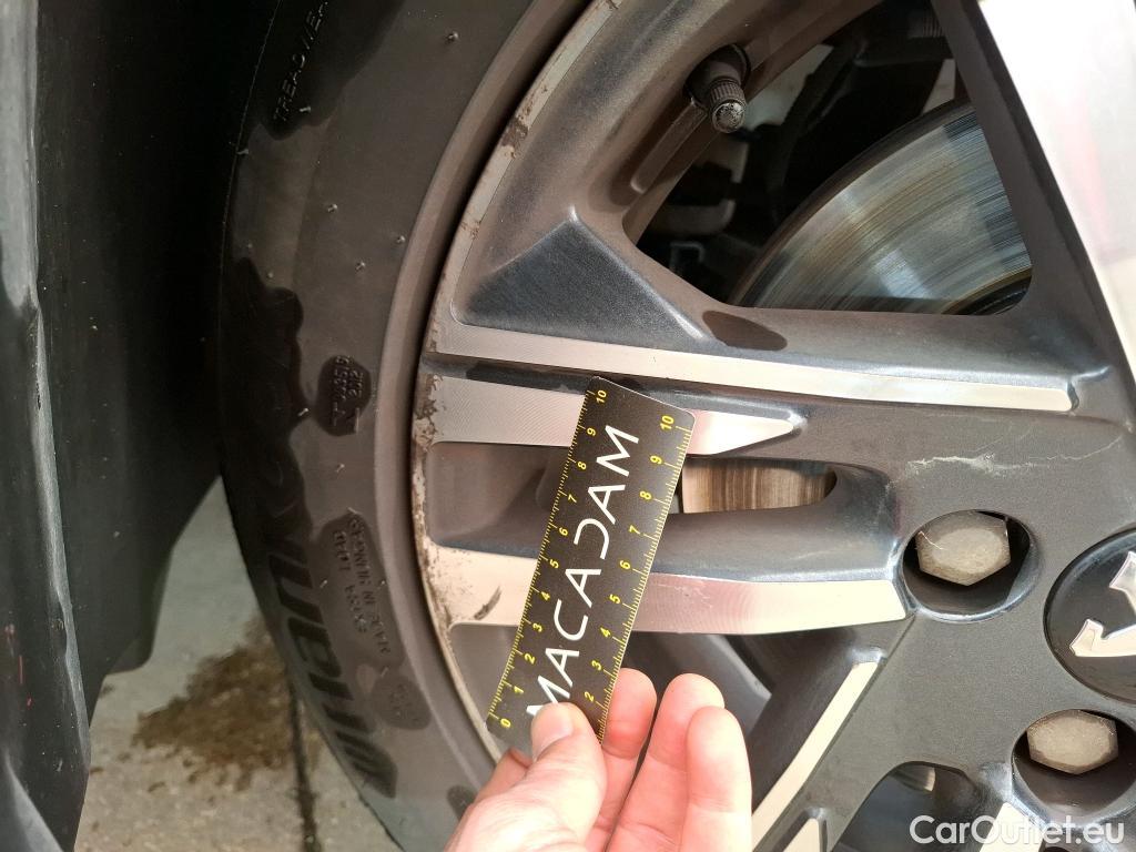  Peugeot  208  Allure Business 1.2 PureTech 100CV BVA8 E6d #13