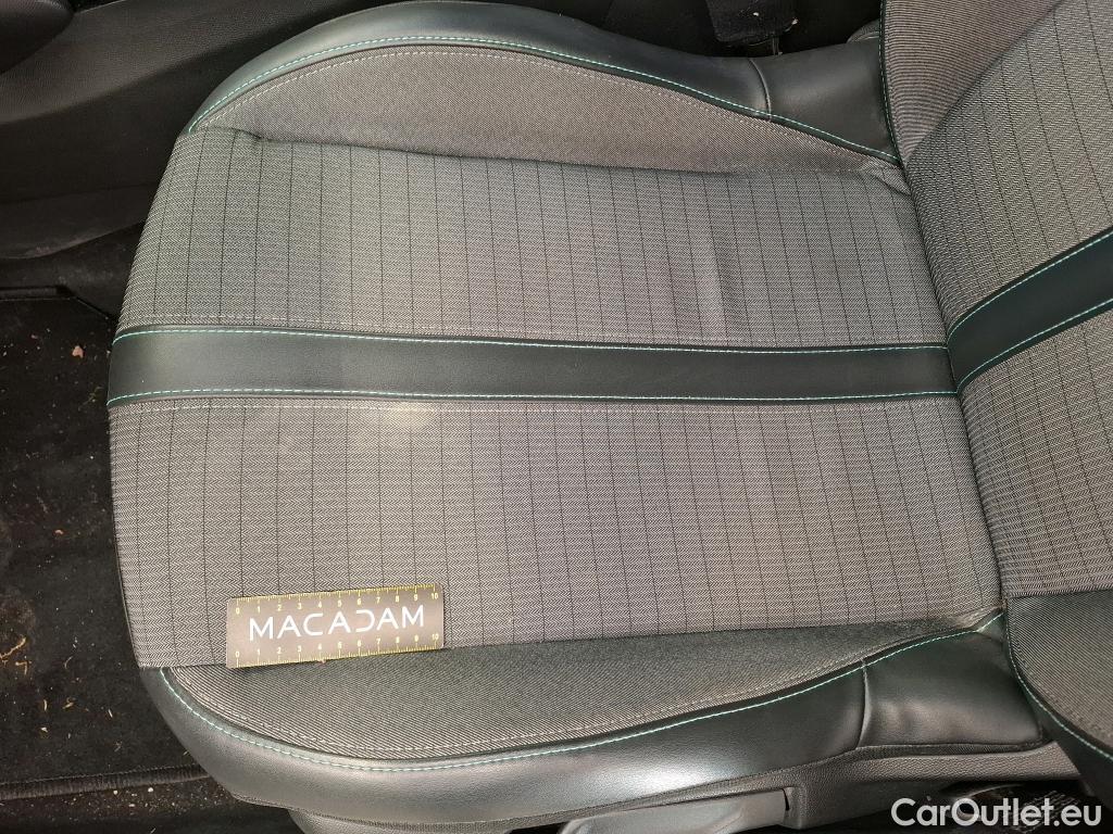  Peugeot  2008  Allure Business 1.5 HDi 110CV BVM6 E6d #50