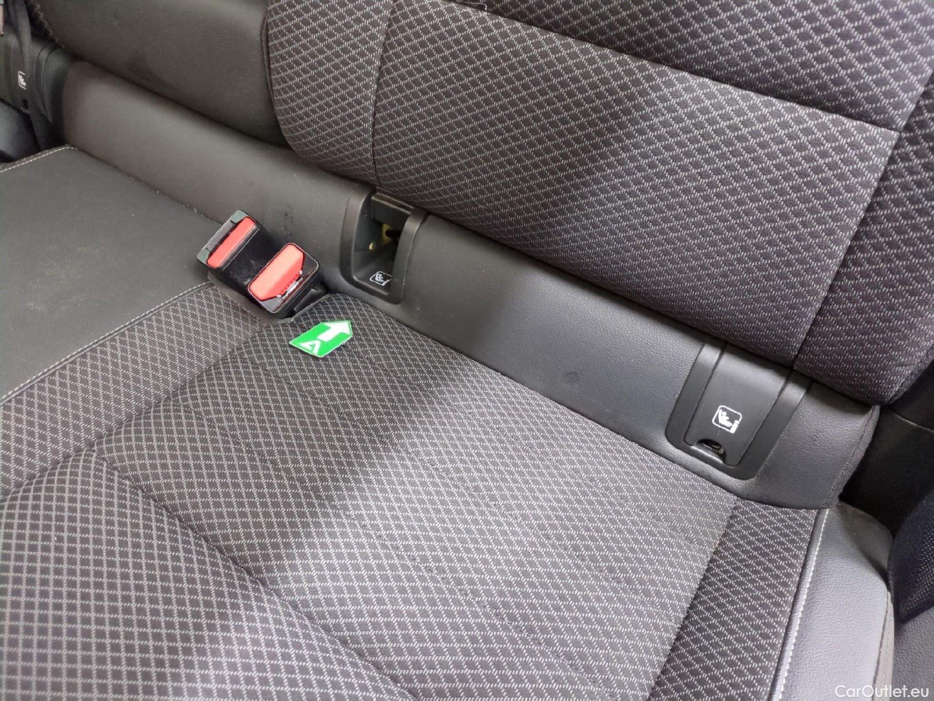  Renault  Arkana RENAULT  / 2021 / 5P / SUV Intens TCe 140 EDC -21B #1