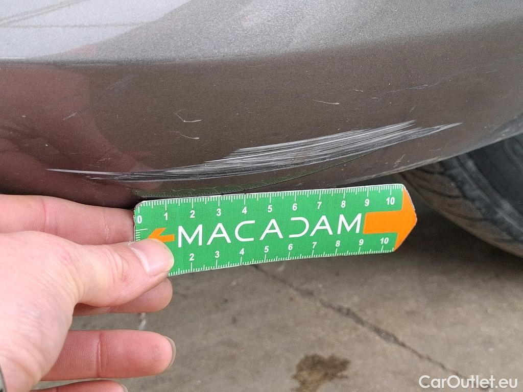  Toyota  Yaris TOYOTA  Hybride / 2017 / 5P / Berline 1.5 VVT-I HYBRID France #6