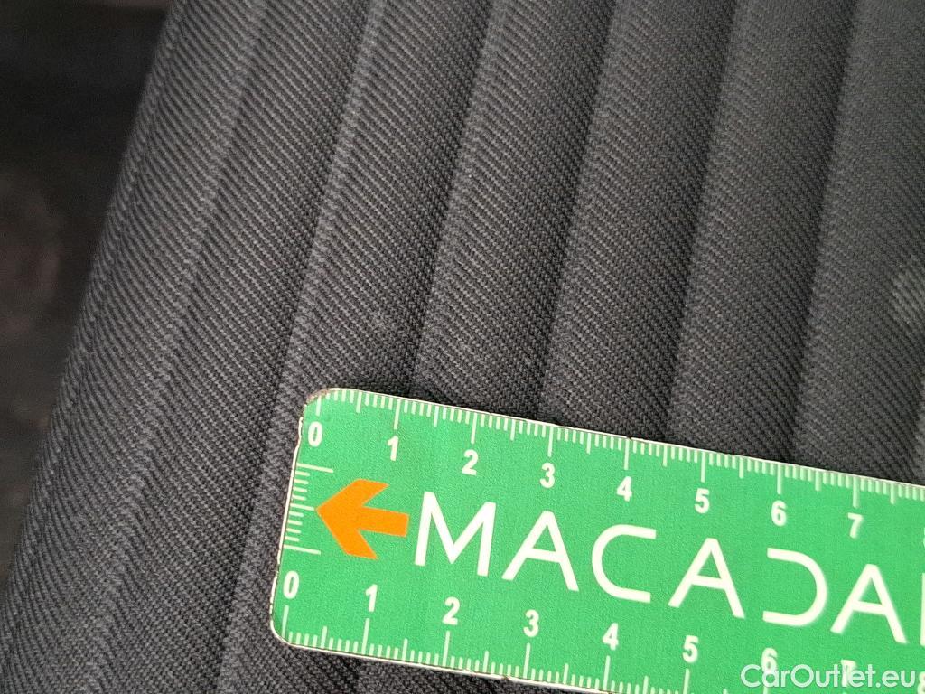  Toyota  Yaris TOYOTA  Hybride / 2017 / 5P / Berline 1.5 VVT-I HYBRID France #21