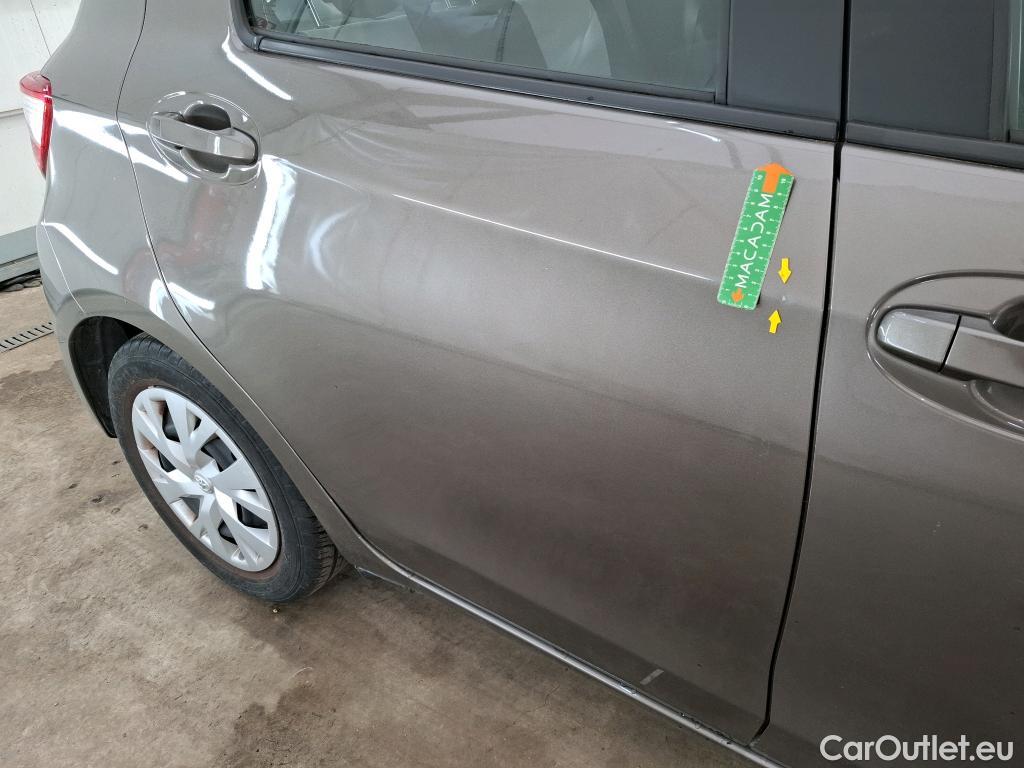  Toyota  Yaris TOYOTA  Hybride / 2017 / 5P / Berline 1.5 VVT-I HYBRID France #16