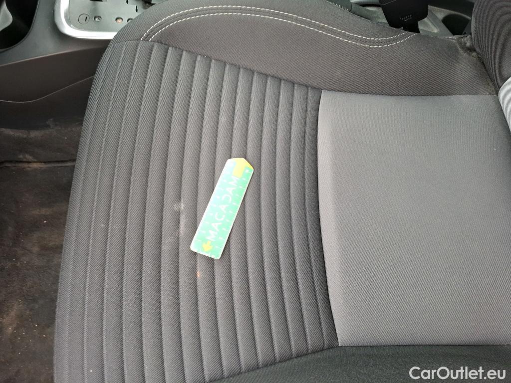  Toyota  Yaris TOYOTA  Hybride / 2017 / 5P / Berline 1.5 VVT-I HYBRID France #19