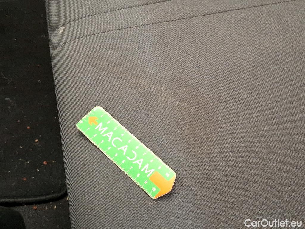  Toyota  Yaris TOYOTA  Hybride / 2017 / 5P / Berline 1.5 VVT-I HYBRID France #23