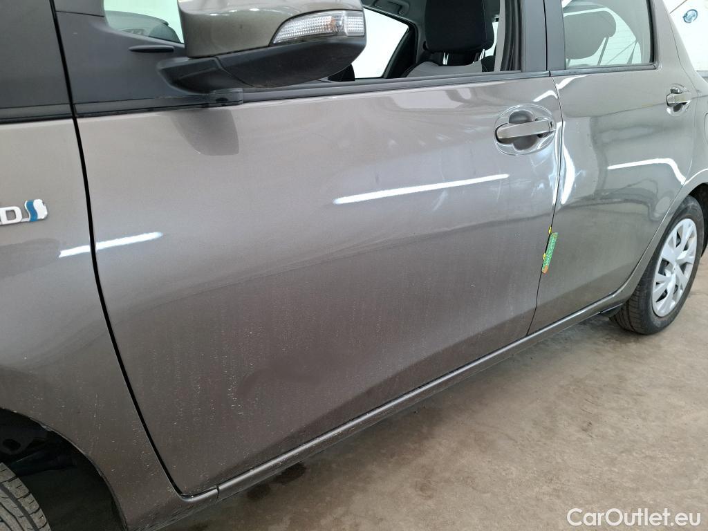  Toyota  Yaris TOYOTA  Hybride / 2017 / 5P / Berline 1.5 VVT-I HYBRID France #1