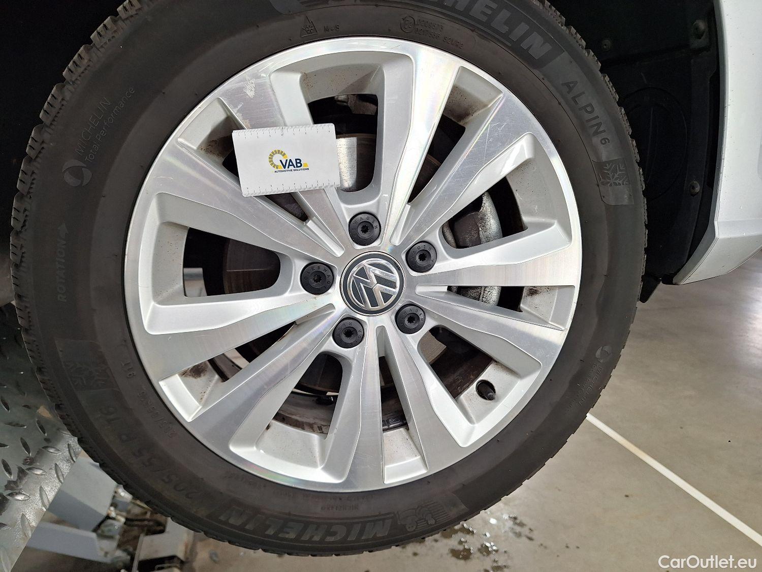  Volkswagen  Golf  VW, VII FL'16, Volkswagen VII 1.5 TSi BlueMotion Comfortline #1