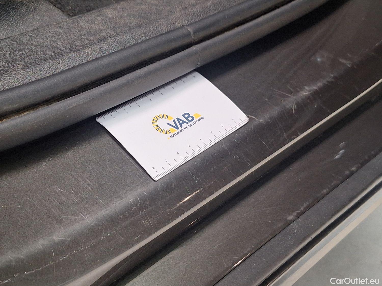  Volvo  V60 Volvo,  '18, Volvo  T6 Recharge 4x4 Geartronic R-Design 5d #35