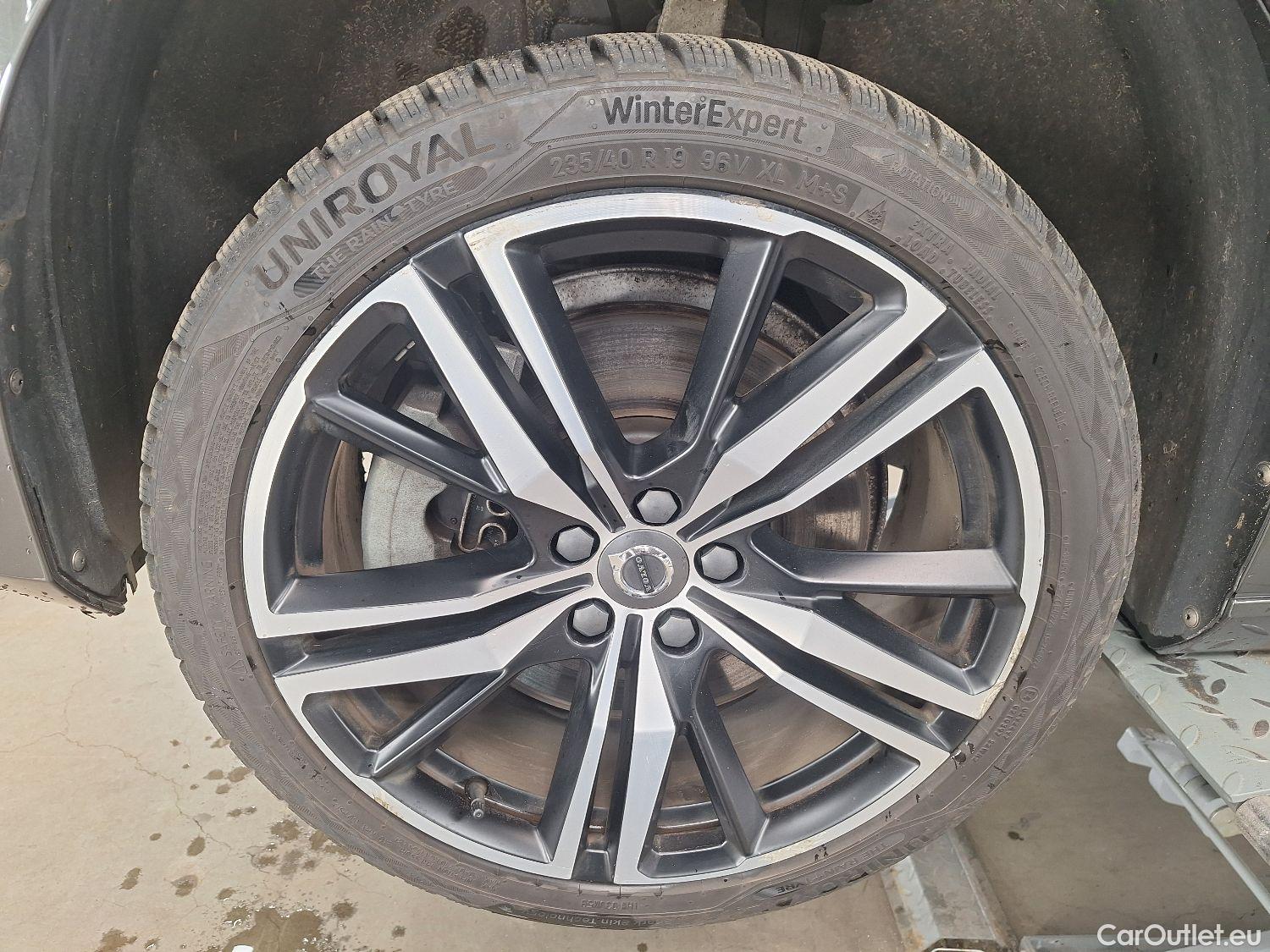  Volvo  V60 Volvo,  '18, Volvo  T6 Recharge 4x4 Geartronic R-Design 5d #55