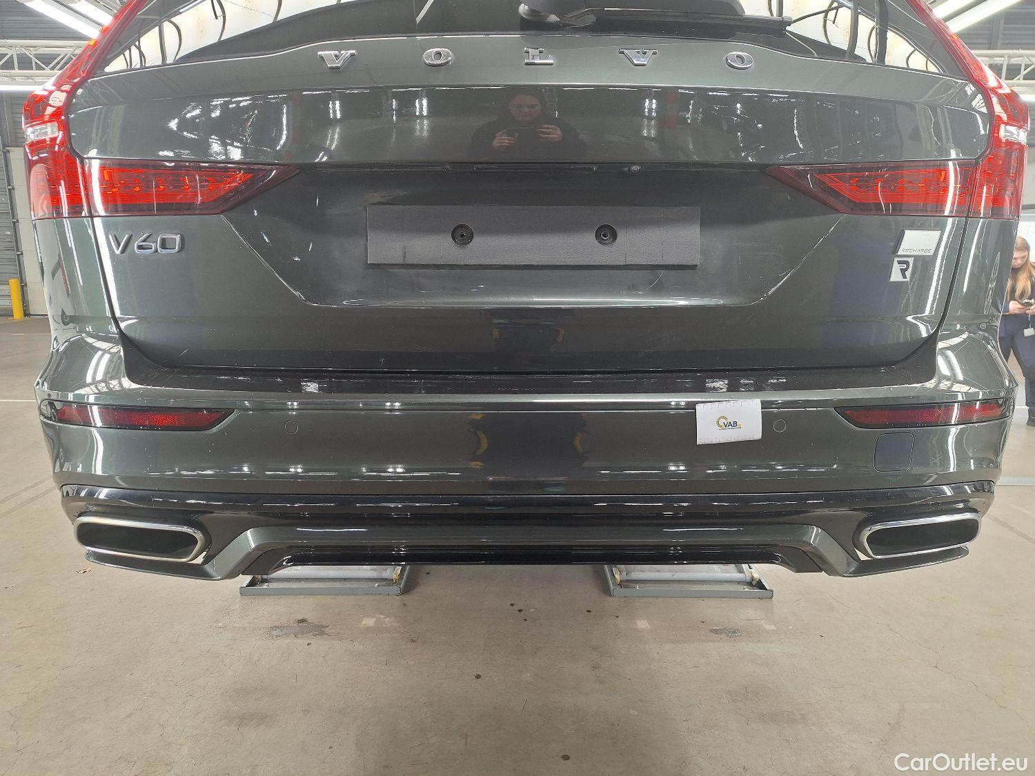  Volvo  V60 Volvo,  '18, Volvo  T6 Recharge 4x4 Geartronic R-Design 5d #38