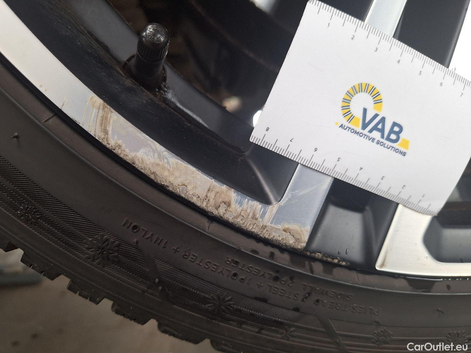  Volvo  V60 Volvo,  '18, Volvo  T6 Recharge 4x4 Geartronic R-Design 5d #44