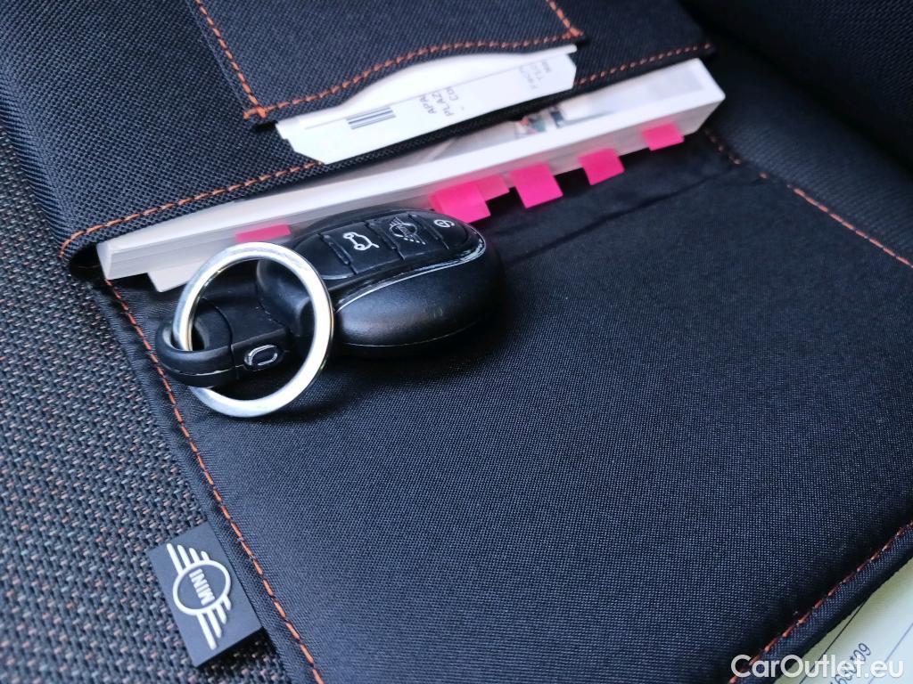  Mini  Cooper MINI MINI / 2014 / 5P / berlina con portón  5 PUERTAS #1