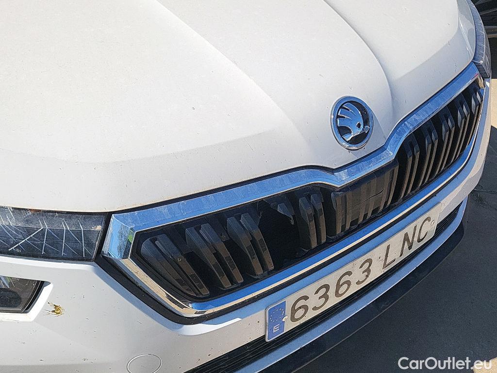  Skoda  KAMIQ SKODA  1.0 TSI 81kW (110CV) DSG Ambition #3