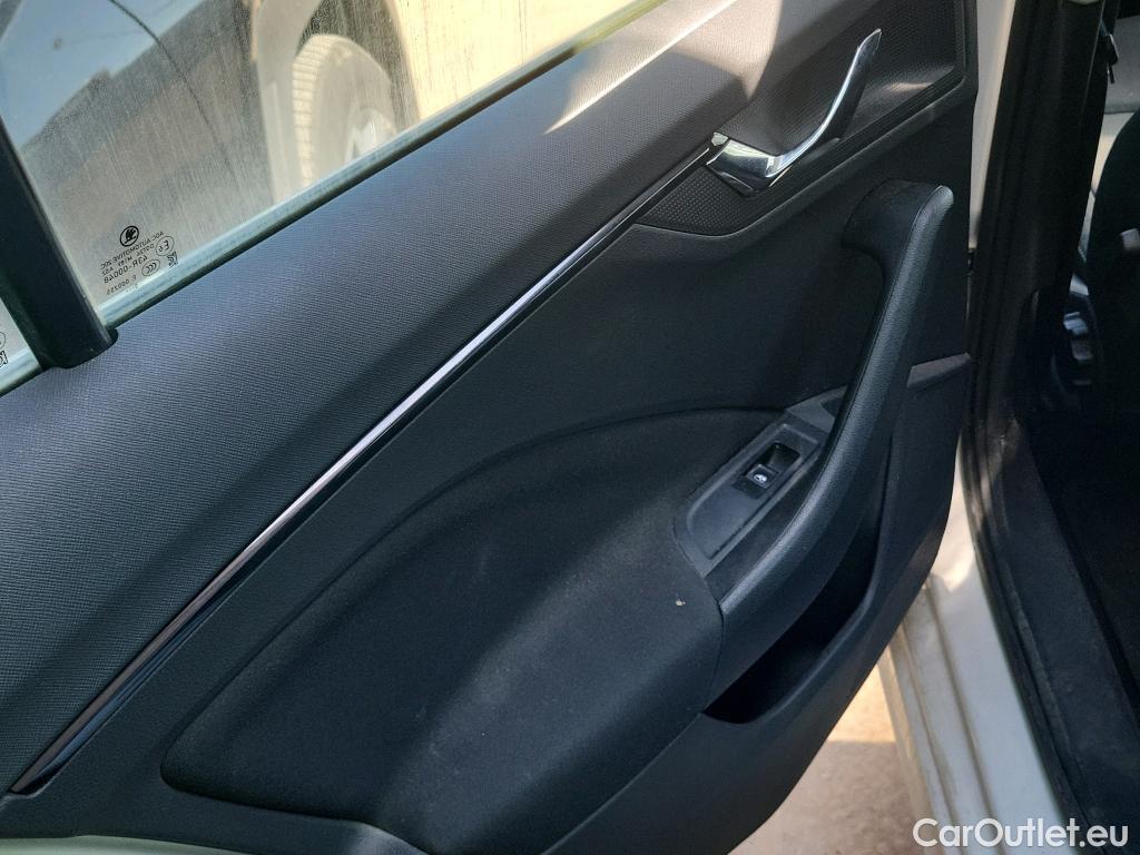  Skoda  KAMIQ SKODA  1.0 TSI 81kW (110CV) DSG Ambition #25