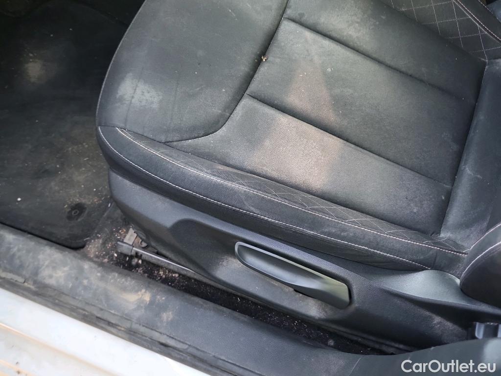  Skoda  KAMIQ SKODA  1.0 TSI 81kW (110CV) DSG Ambition #17