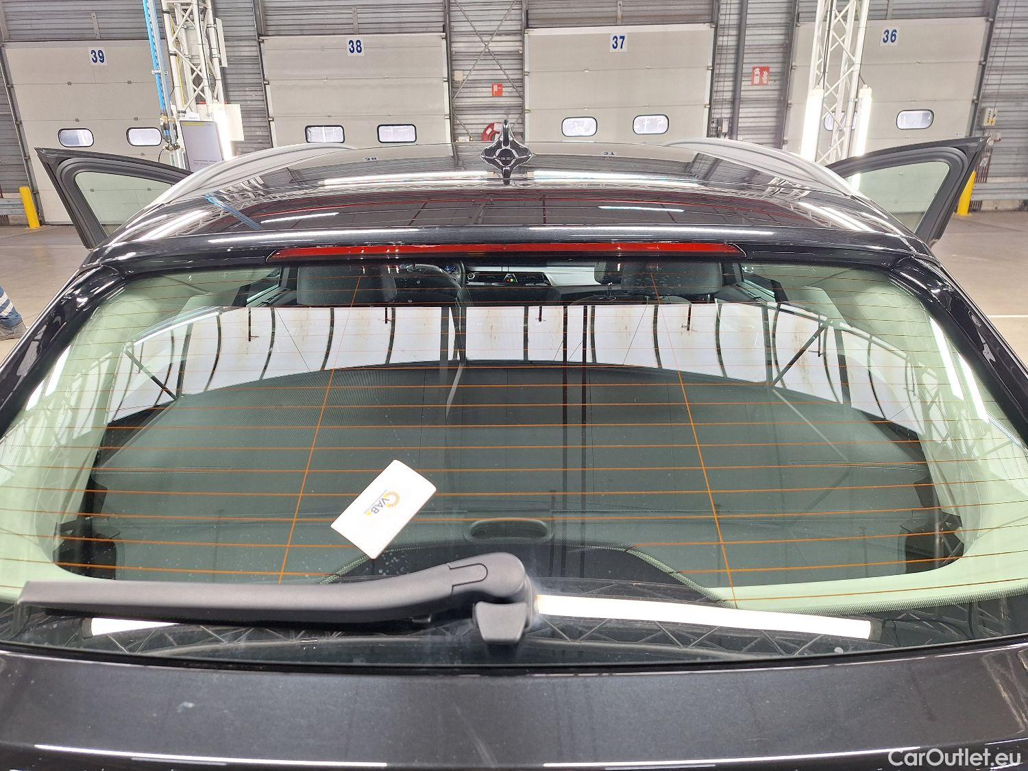  Bmw  Serie 5 BMW, 5-ser To FL'20 PHEV, BMW 5 Reeks Touring 520e 150kW 5d #33