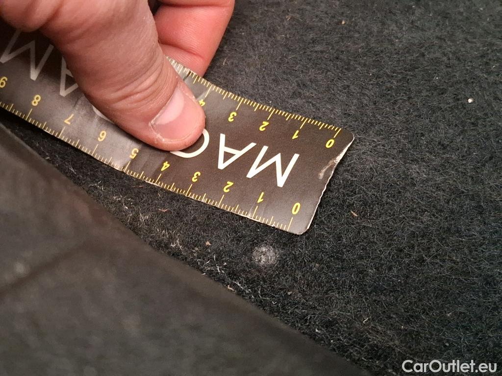  Renault  Megane  IV Berline 5 ptes. Techno 1.5 dCi 115CV BVA7 E6d #46