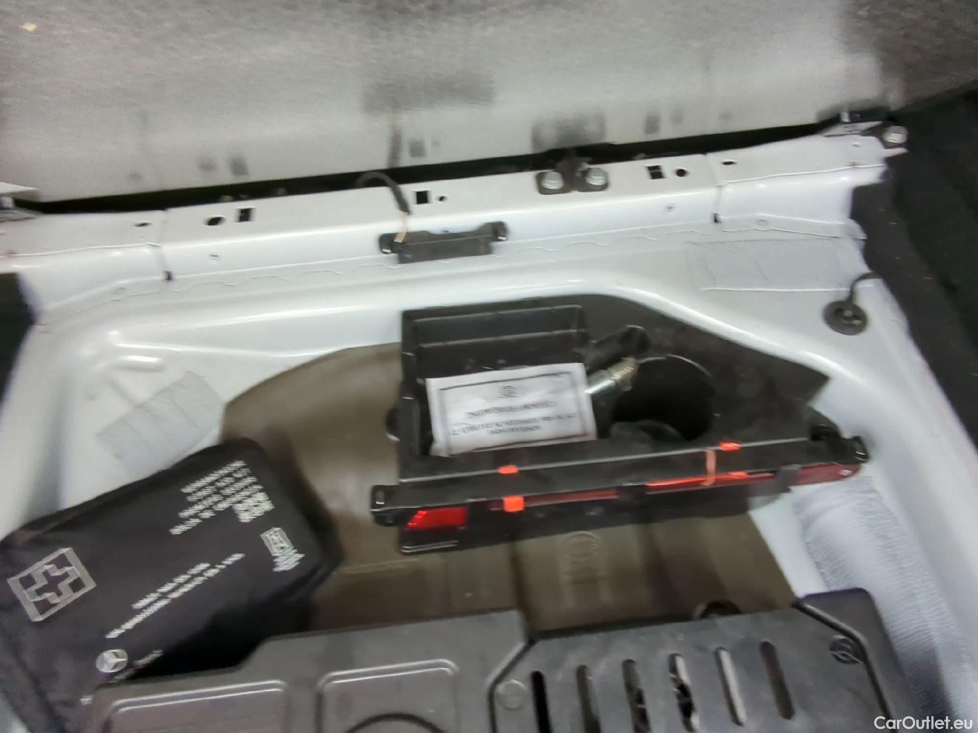  Mercedes  GLA MERCEDES-BENZ Classe  5p SUV  200 Starlight Edition BVA7 #2