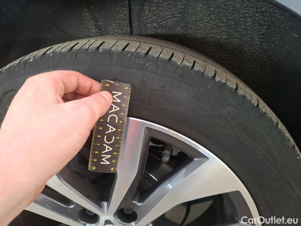  Renault  Megane  IV Berline 5 ptes. Techno 1.5 dCi 115CV BVA7 E6d #25