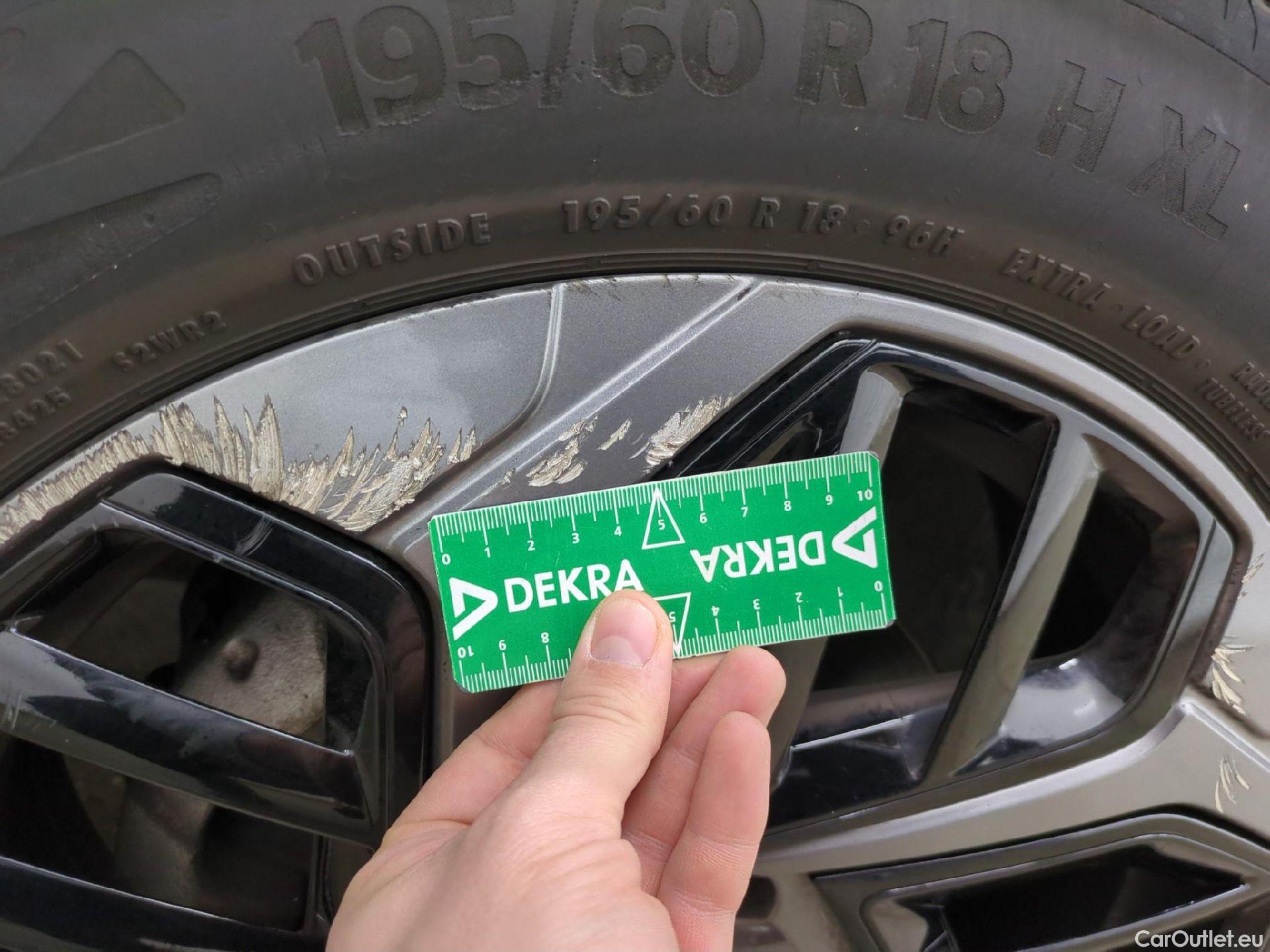  Citroen  C4  X Feel Pack 1.2 PureTech 130CV BVA8 6E #19