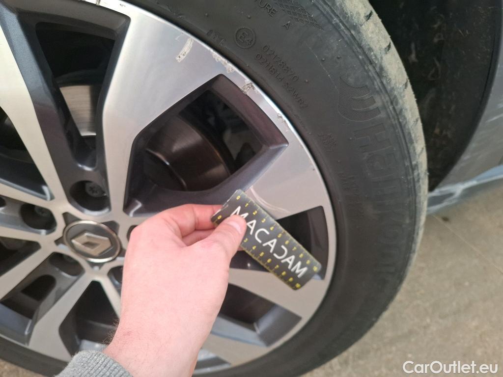  Renault  Megane  IV Berline 5 ptes. Techno 1.5 dCi 115CV BVA7 E6d #38