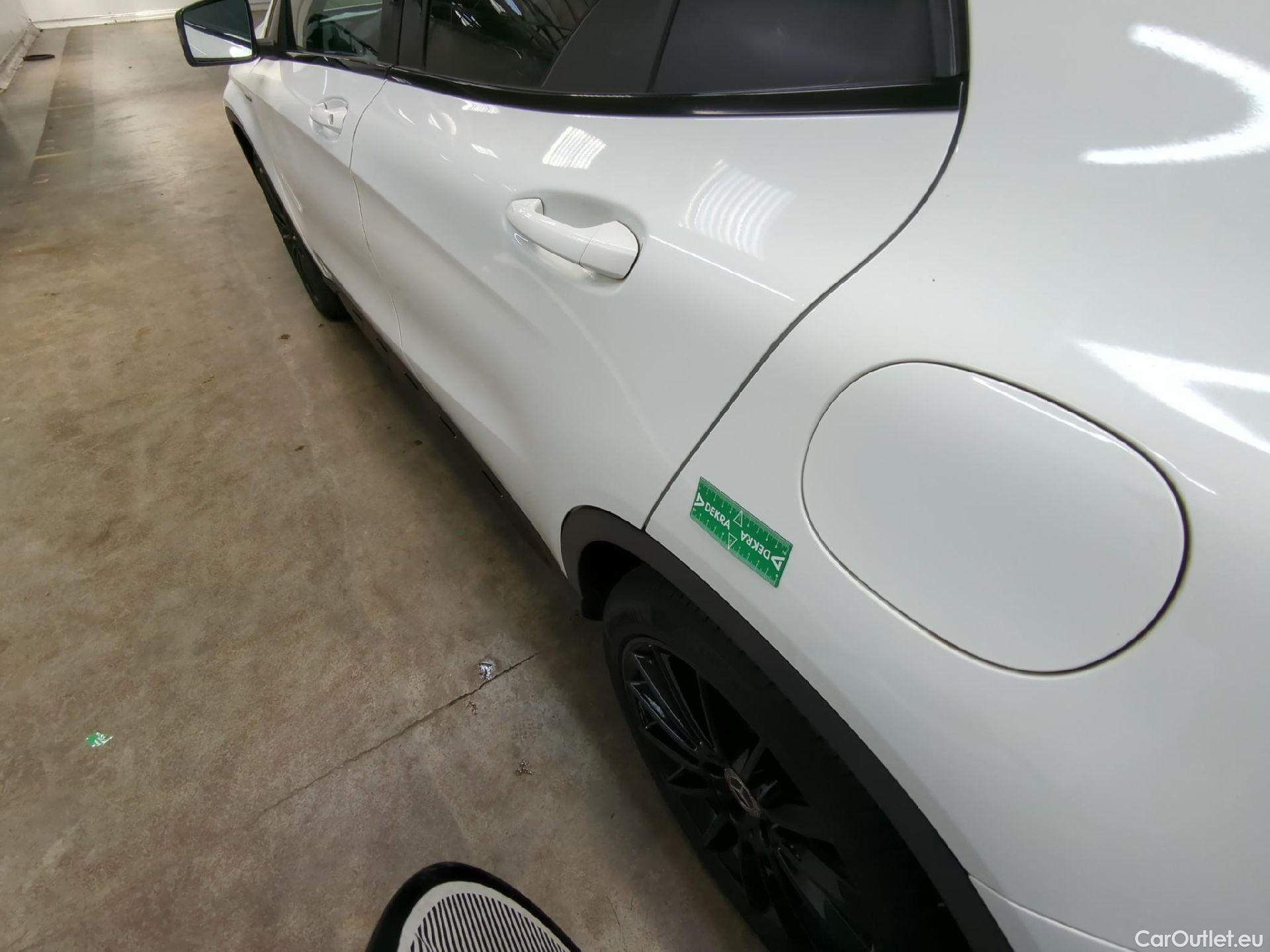  Mercedes  GLA MERCEDES-BENZ Classe  5p SUV  200 Starlight Edition BVA7 #8