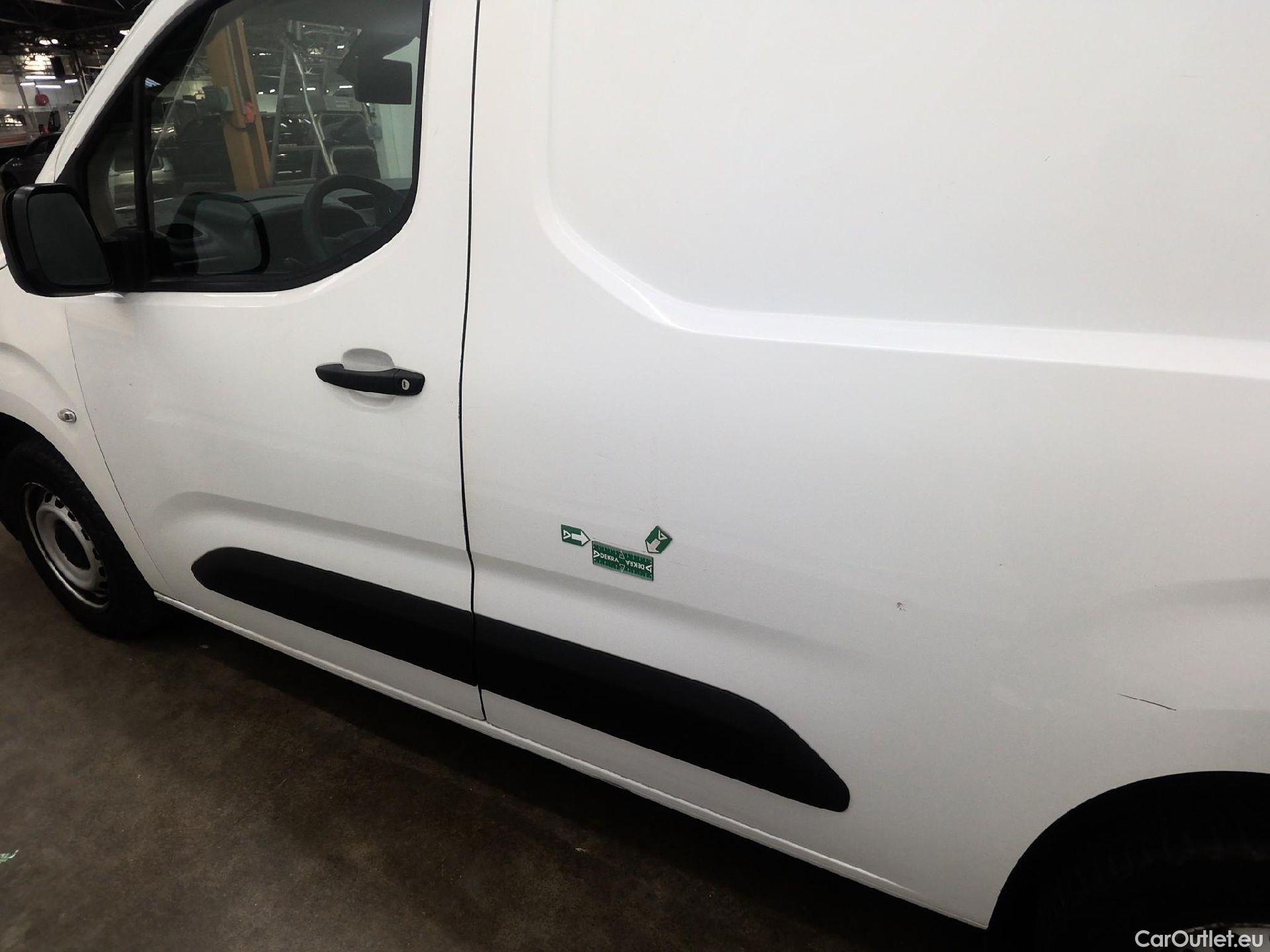  Citroen  Berlingo  Fourgon Club M 650 1.5 BlueHDi 100CV BVM5 E6dT #47