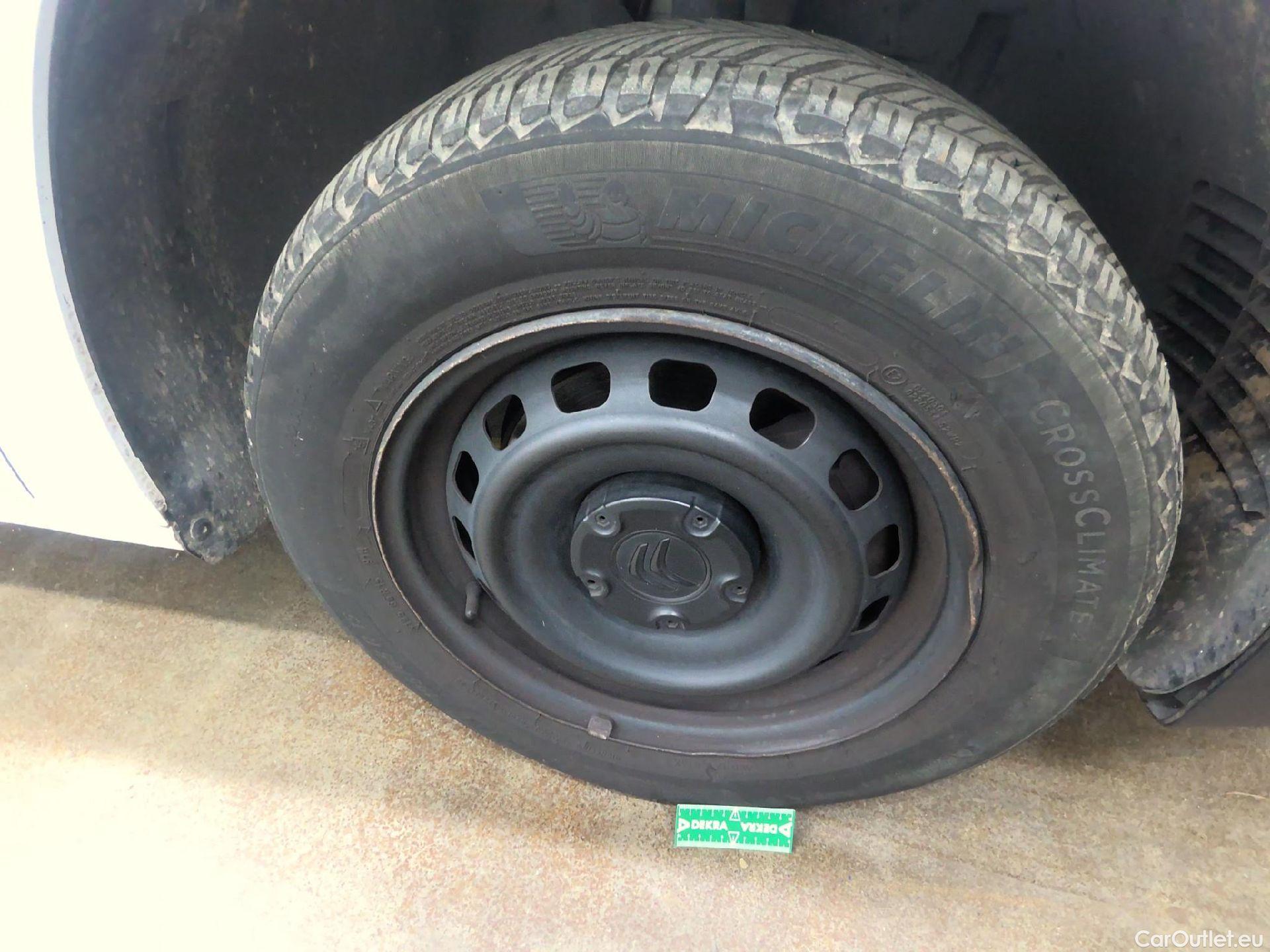  Citroen  Berlingo  Fourgon Club M 650 1.5 BlueHDi 100CV BVM5 E6dT #6