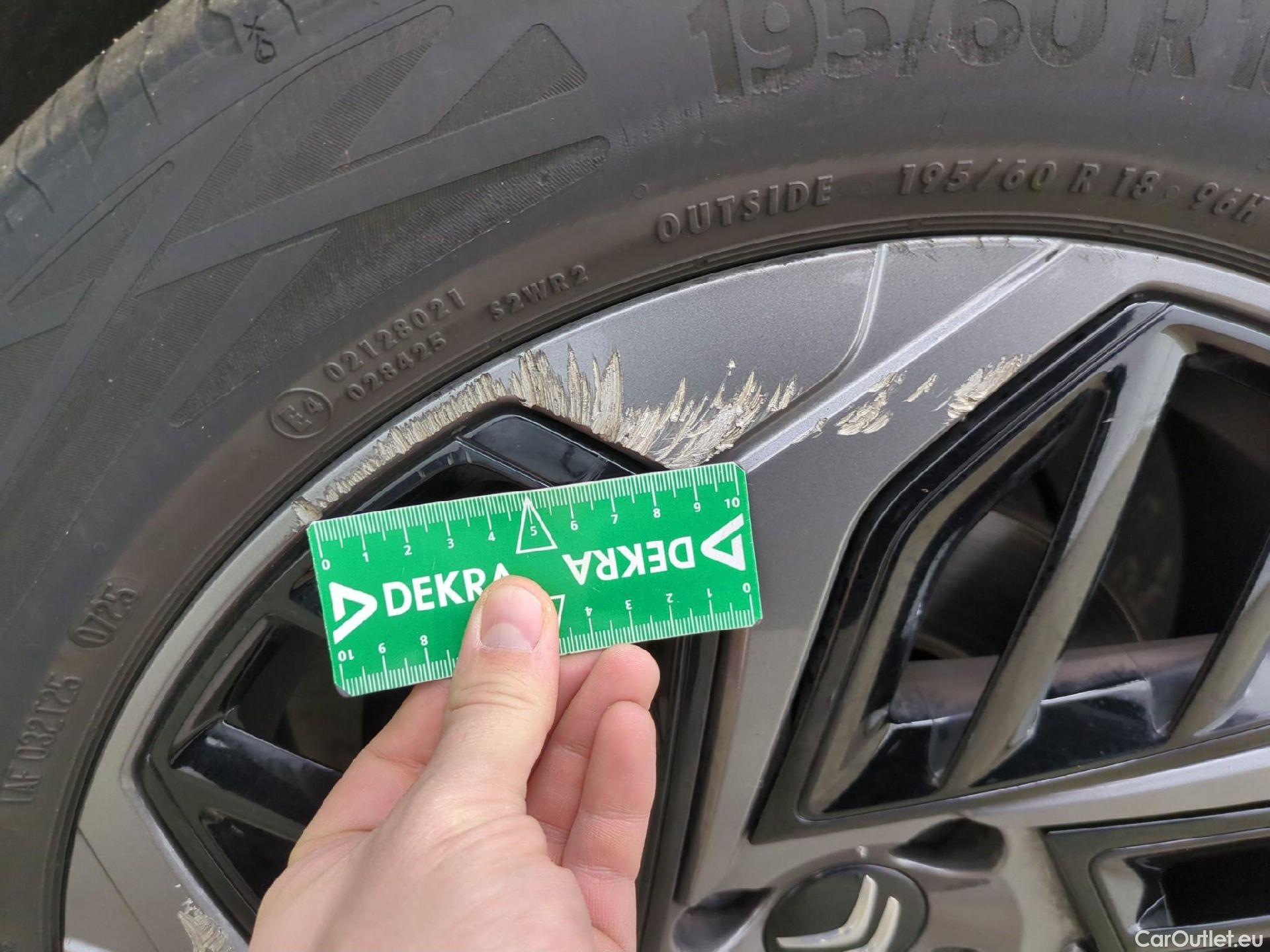  Citroen  C4  X Feel Pack 1.2 PureTech 130CV BVA8 6E #17