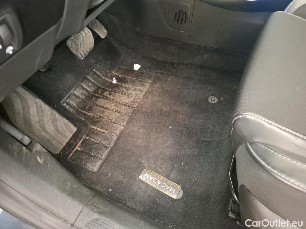  Renault  Megane  IV Berline 5 ptes. Techno 1.5 dCi 115CV BVA7 E6d #44