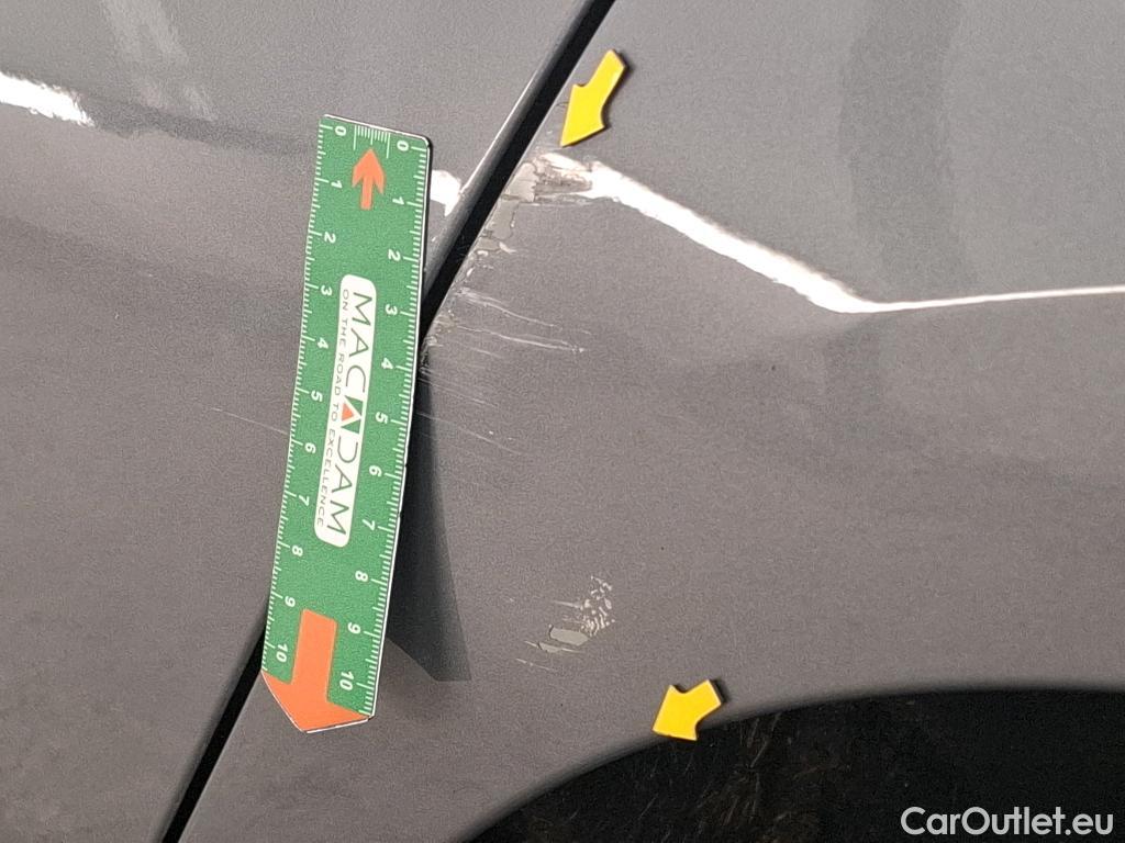  Bmw  Serie 1 Série 1 Berline 118 i Edition Sport 1.5 135CV BVA7 E6d #9