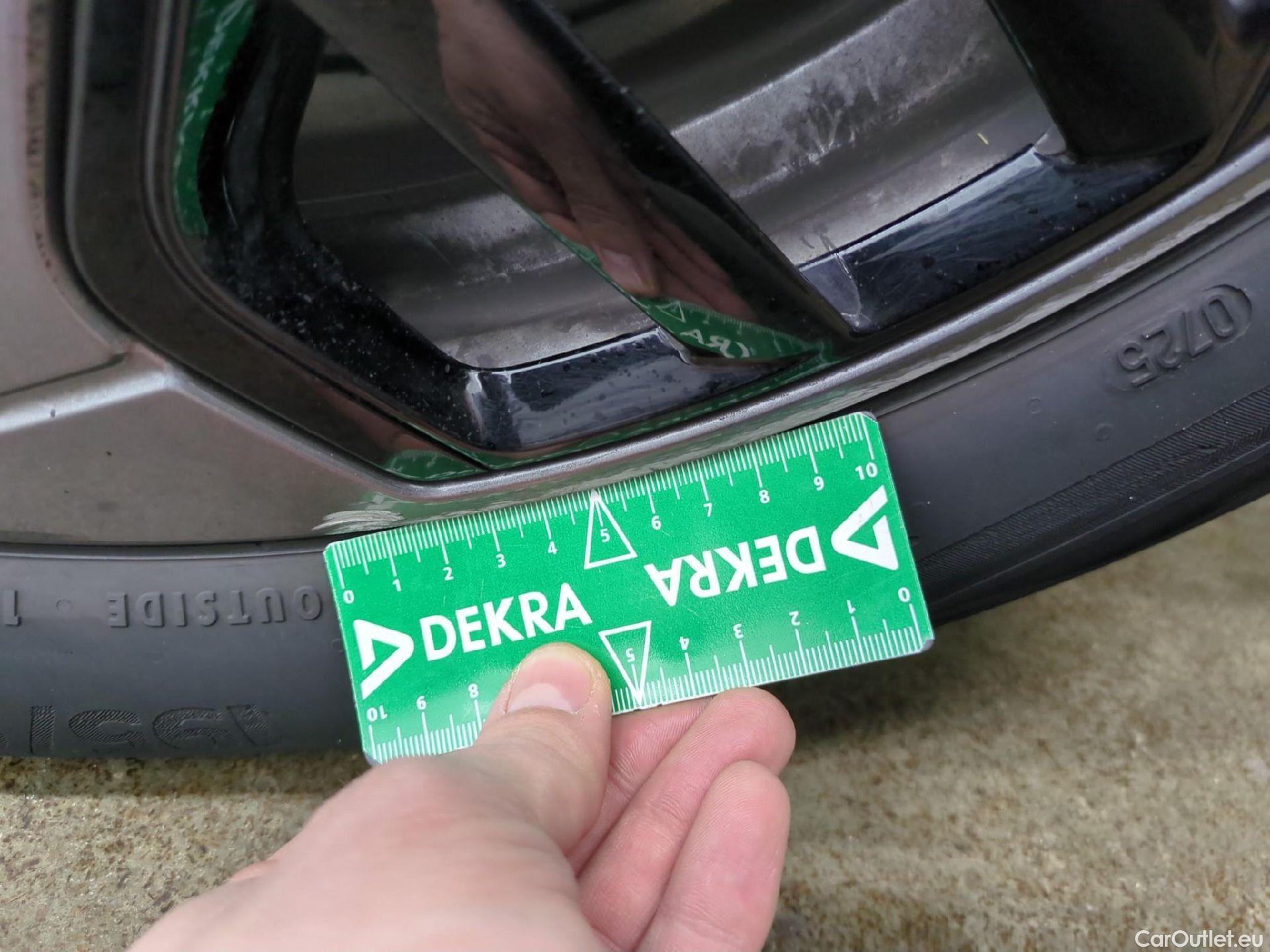  Citroen  C4  X Feel Pack 1.2 PureTech 130CV BVA8 6E #9