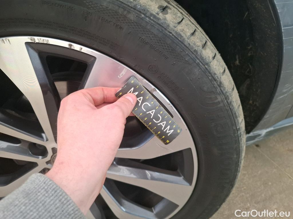  Renault  Megane  IV Berline 5 ptes. Techno 1.5 dCi 115CV BVA7 E6d #37