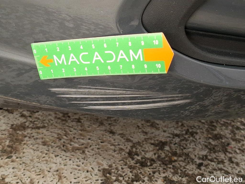  Volkswagen  Golf  VOLKSWAGEN / 2020 / 5P / Berline 1.5 eTSI OPF 150 DSG7 Life Busi 1st #16