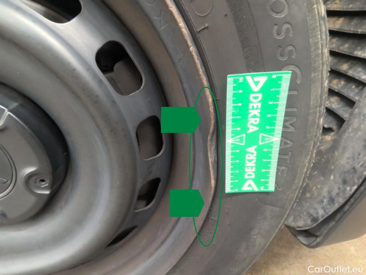  Citroen  Berlingo  Fourgon Club M 650 1.5 BlueHDi 100CV BVM5 E6dT #8