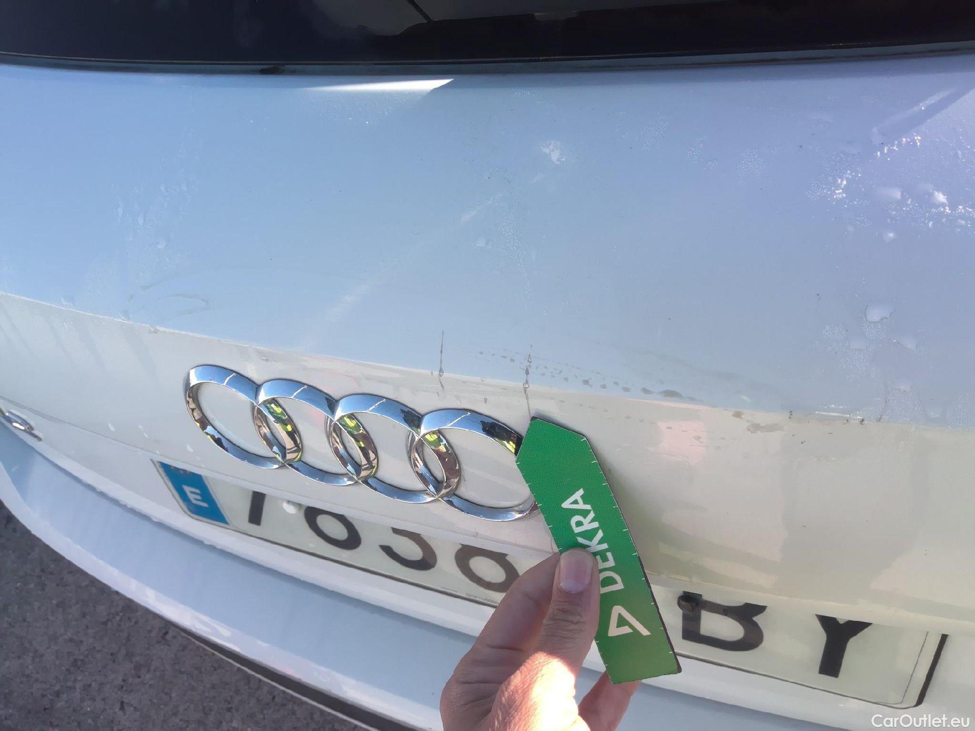  Audi  Q2 AUDI  / 2016 / 5P / todoterreno Design 30 TFSI 85kW (116CV) #18