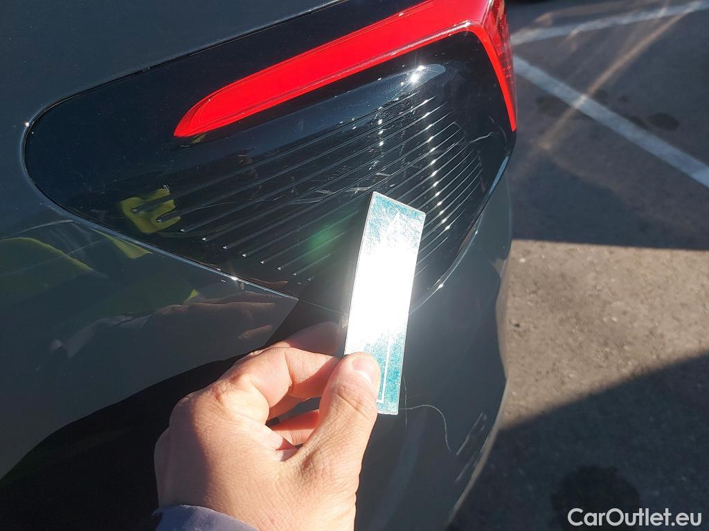  Peugeot  3008 PEUGEOT  / 2016 / 5P / todoterreno 1.2 PURETECH 96KW (130CV) ALLURE S&S #40