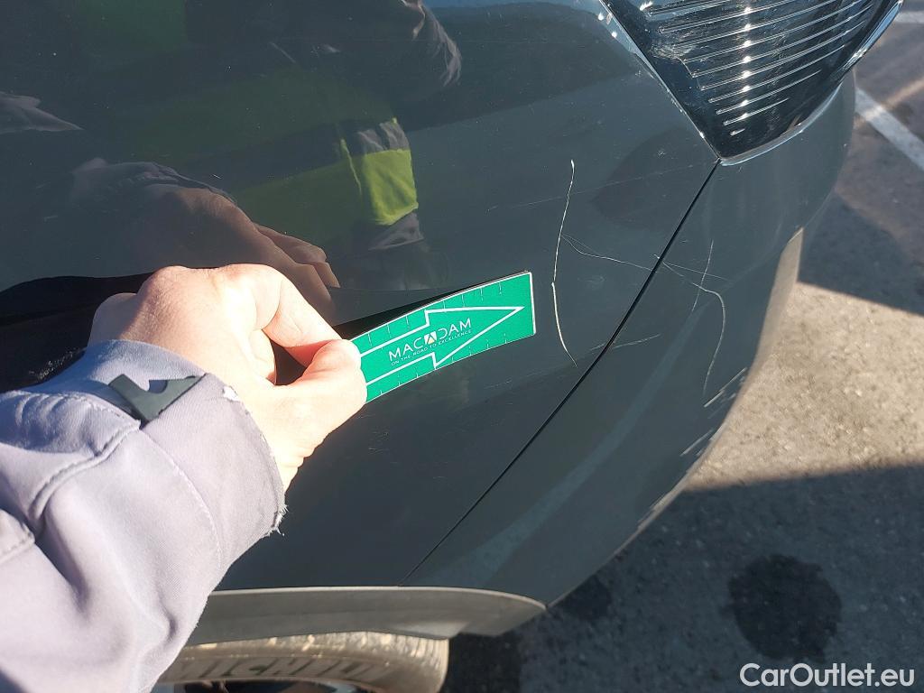  Peugeot  3008 PEUGEOT  / 2016 / 5P / todoterreno 1.2 PURETECH 96KW (130CV) ALLURE S&S #26