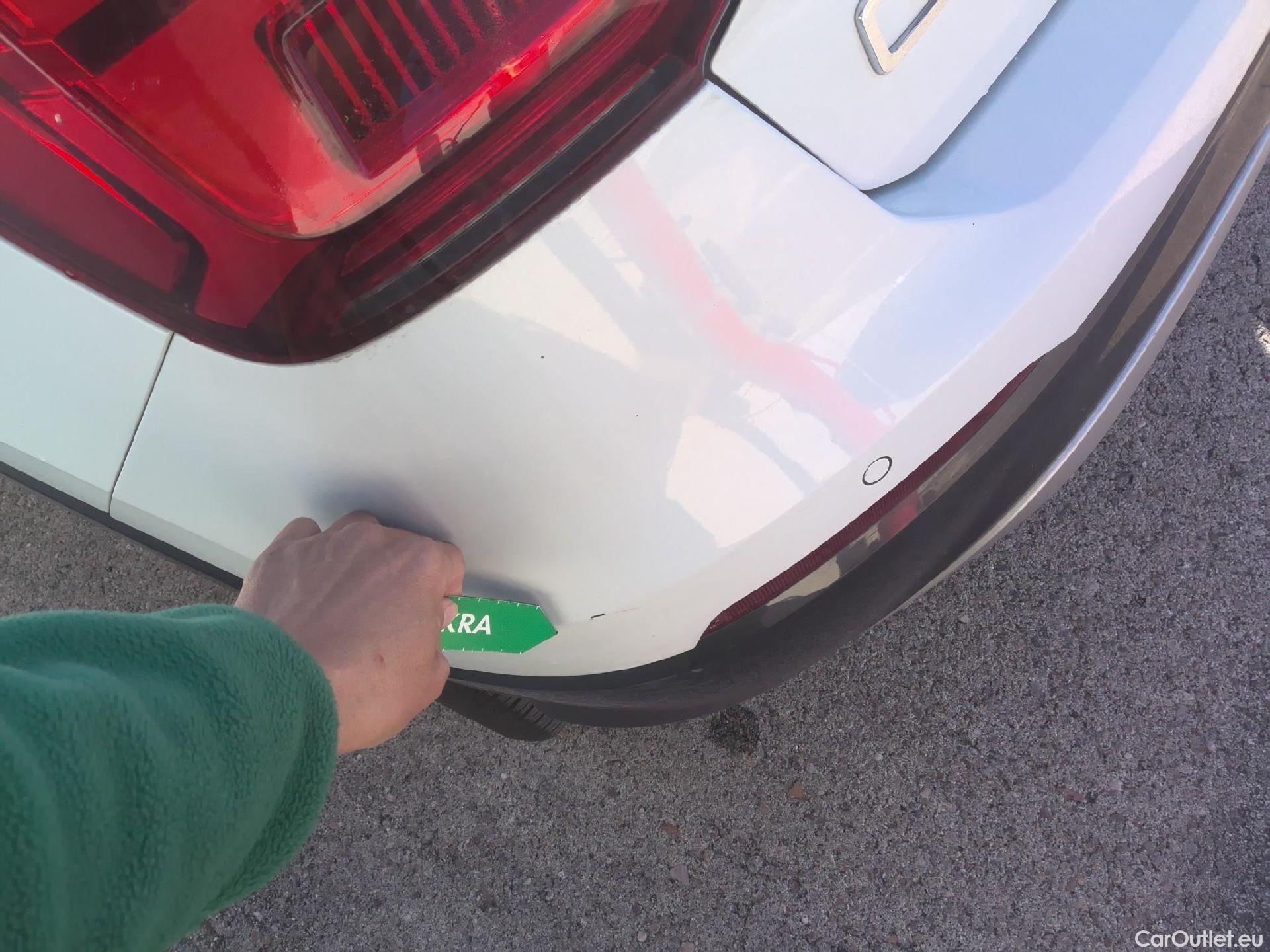  Audi  Q2 AUDI  / 2016 / 5P / todoterreno Design 30 TFSI 85kW (116CV) #16