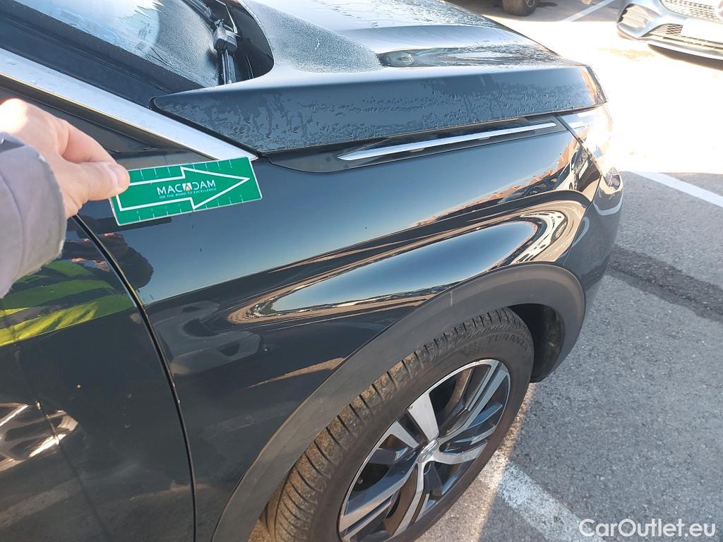  Peugeot  3008 PEUGEOT  / 2016 / 5P / todoterreno 1.2 PURETECH 96KW (130CV) ALLURE S&S #29