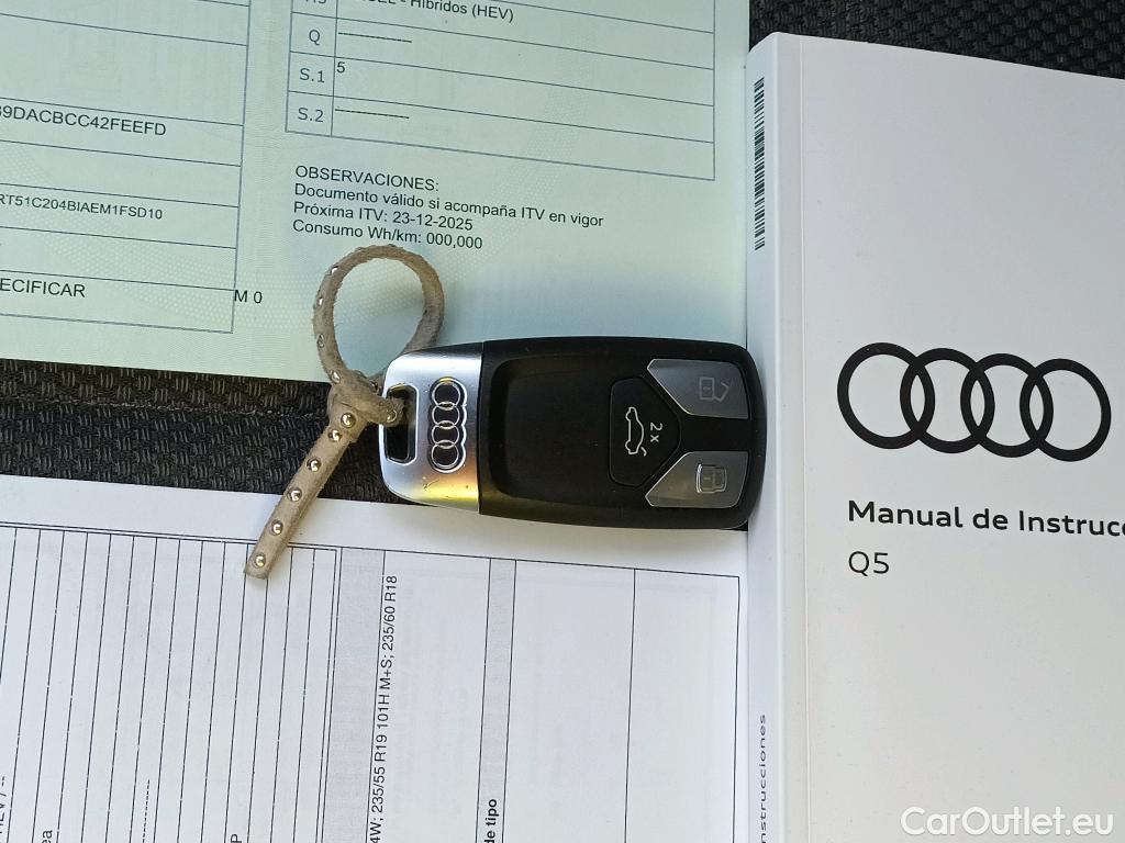  Audi  Q5 AUDI  / 2020 / 5P / todoterreno Black line 35 TDI 120kW S tronic #2