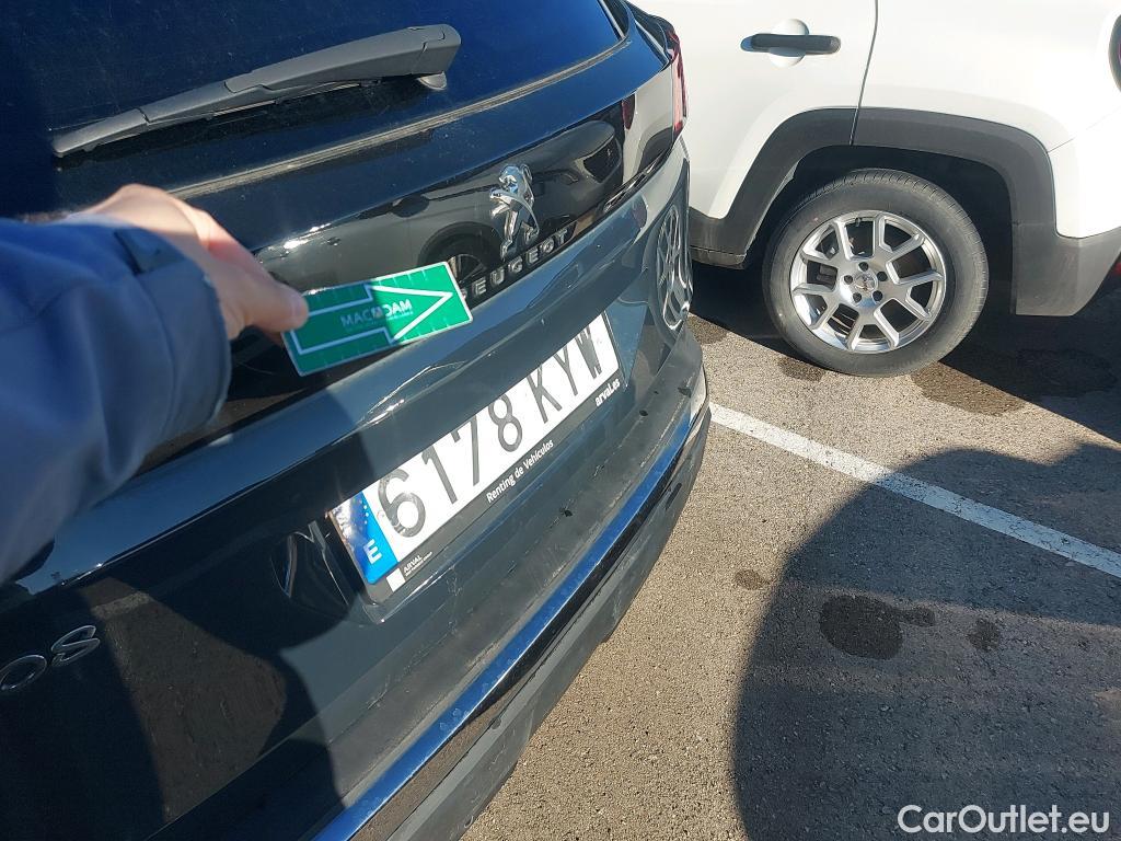  Peugeot  3008 PEUGEOT  / 2016 / 5P / todoterreno 1.2 PURETECH 96KW (130CV) ALLURE S&S #4